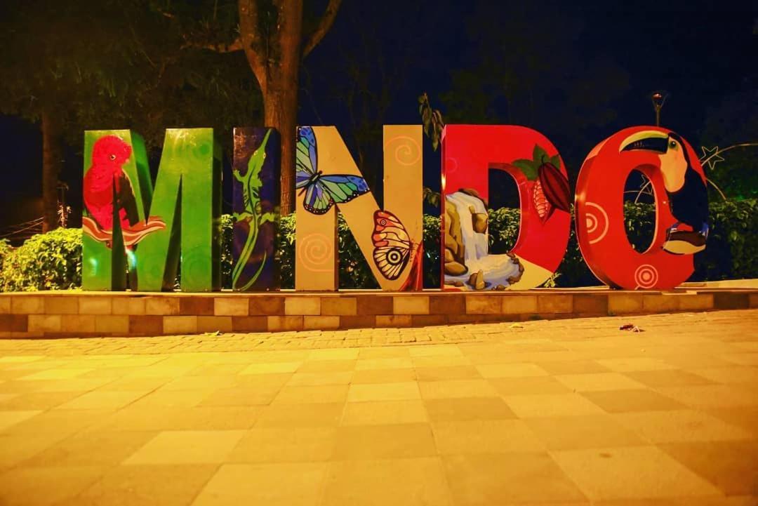 Hostal Henrry'S Hotel Mindo Ngoại thất bức ảnh