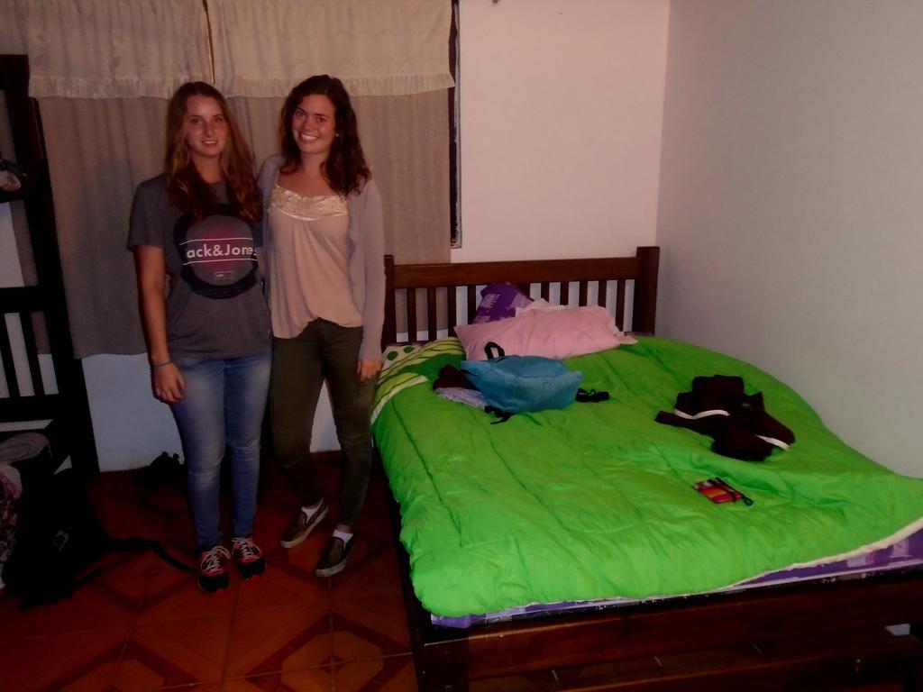Hostal Henrry'S Hotel Mindo Ngoại thất bức ảnh